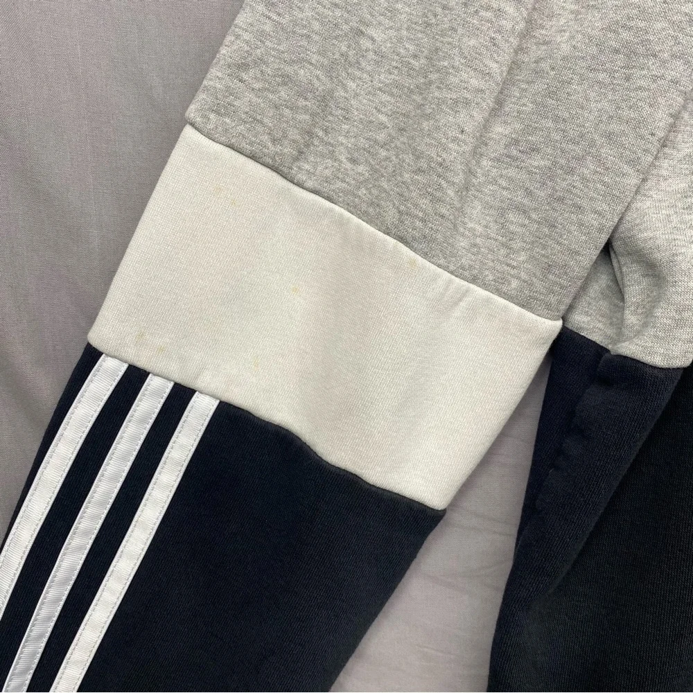 Adidas Hoodie With Pocket Black‎ White Gray Size | L